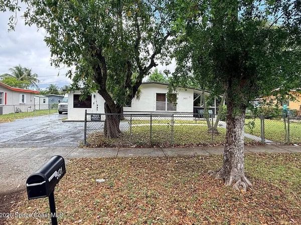 3431 NW 5th Street , Lauderhill, FL 33351