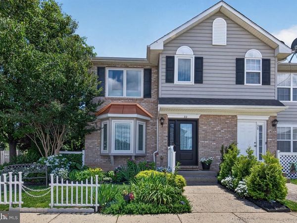 32 SALERNO DRIVE, SMYRNA, DE 19977