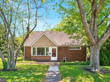 624 CRESSON LANE, MORTON, PA 19070