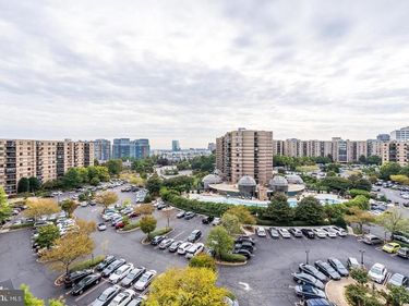 8370 GREENSBORO DRIVE, Unit 510, MCLEAN, VA 22102