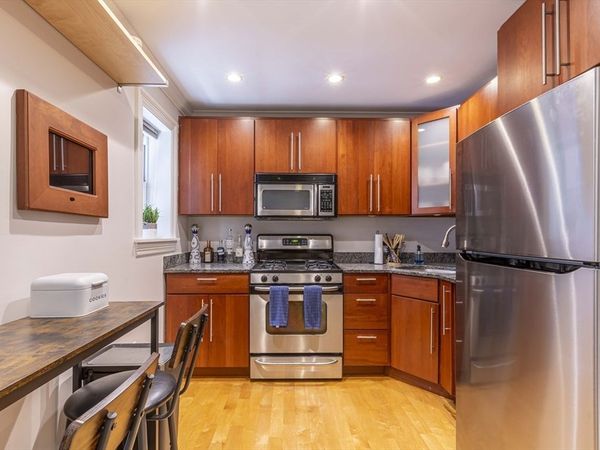 52 Cooper St., Unit 1, Boston, MA 02113