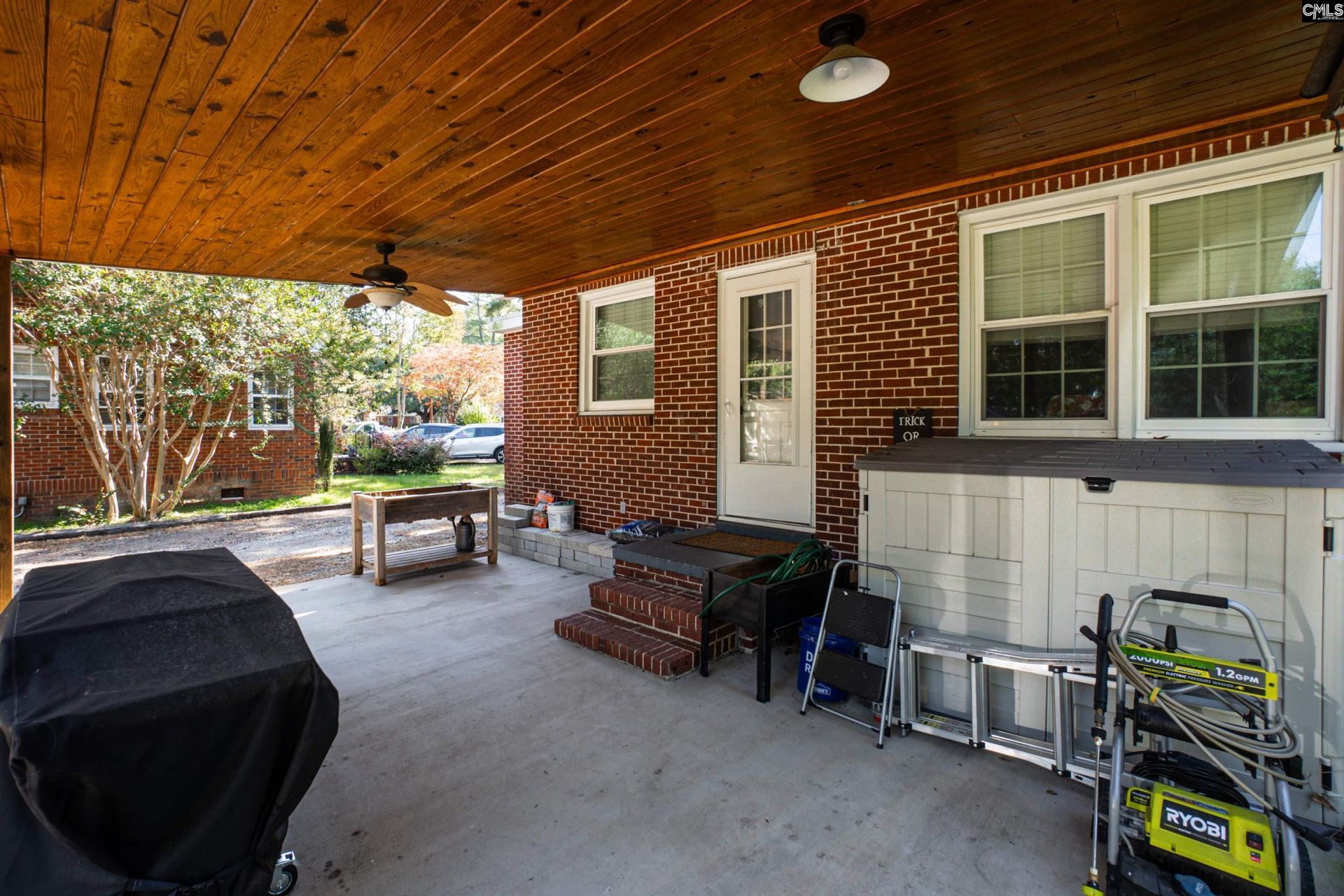 541 W Calhoun Street  Photo 22