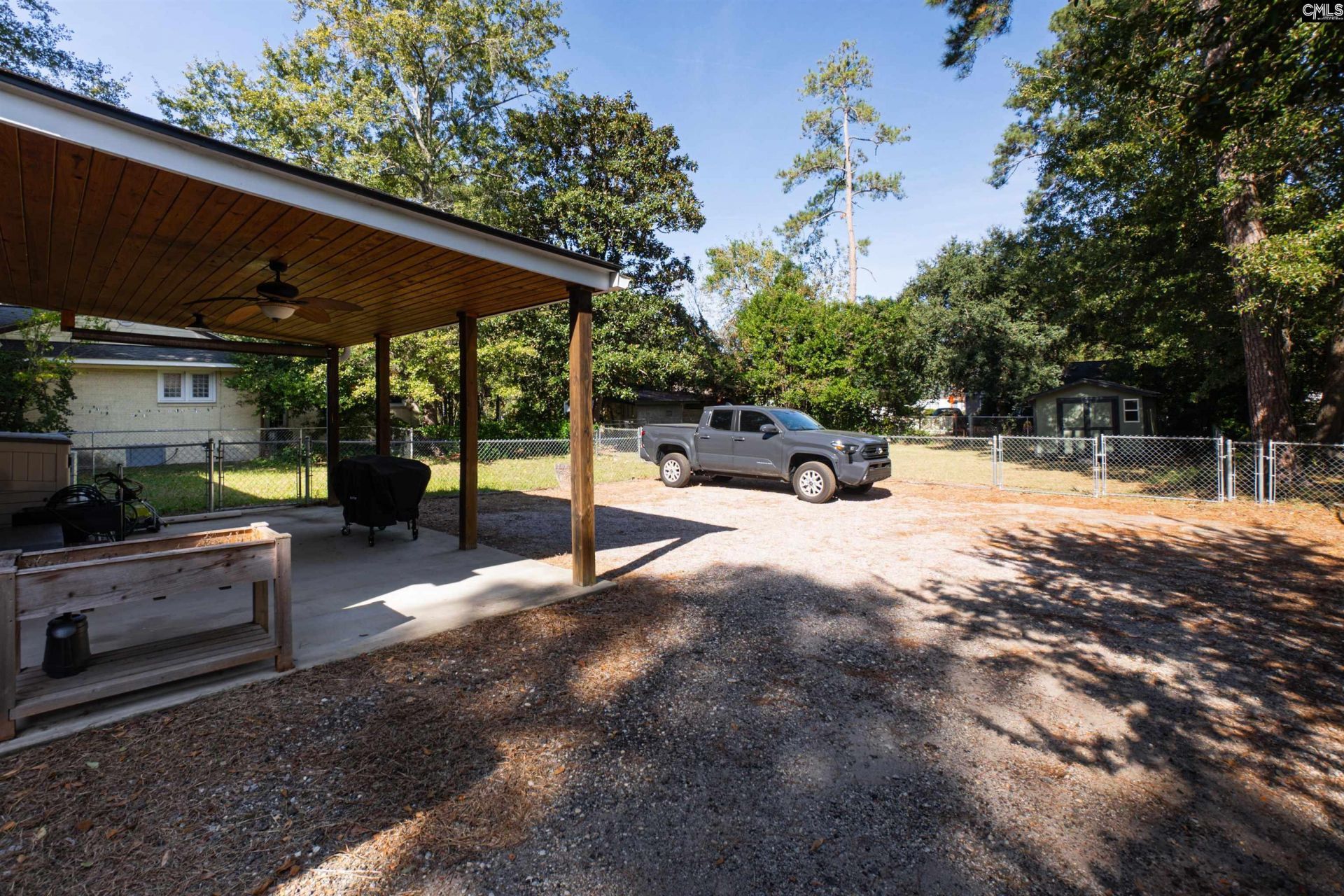 541 W Calhoun Street  Photo 23