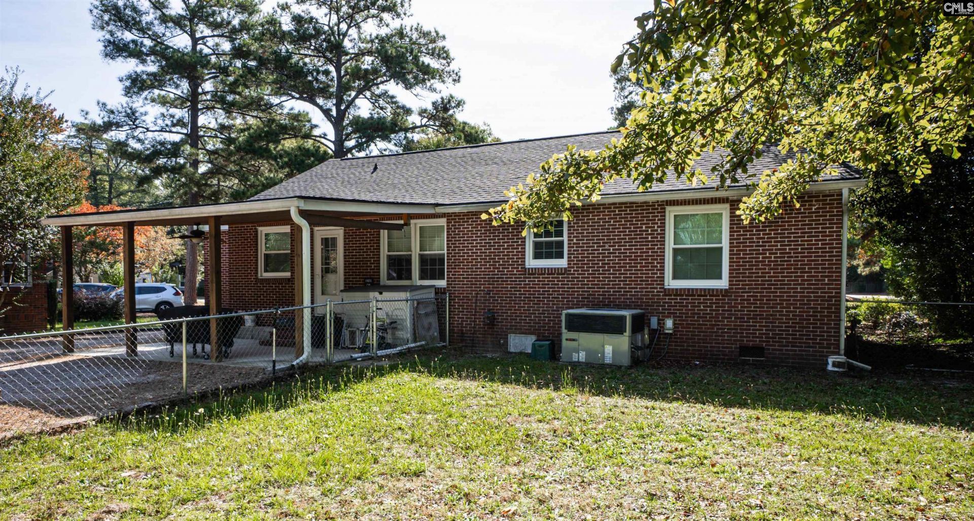 541 W Calhoun Street  Photo 25