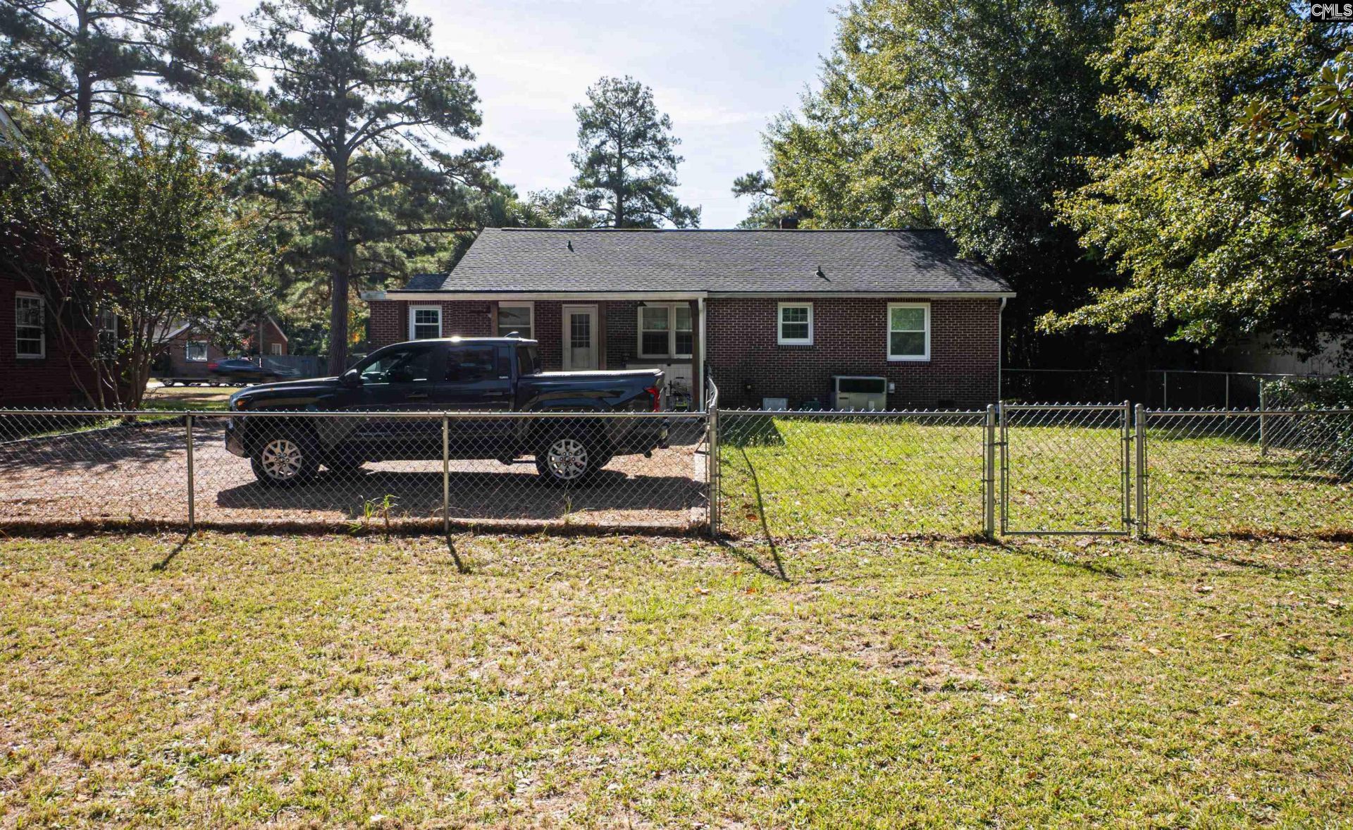 541 W Calhoun Street  Photo 26