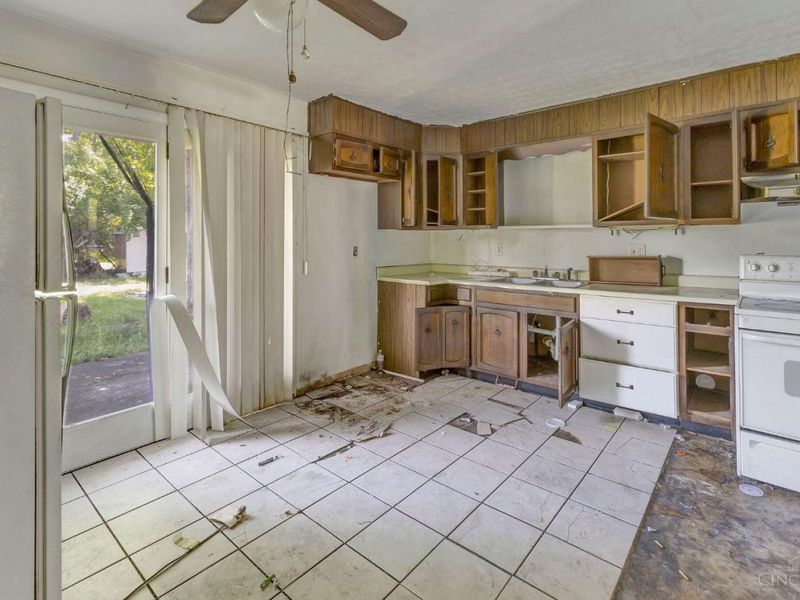 7505 Brock Drive, Blanchester, OH 45107 Photo 5