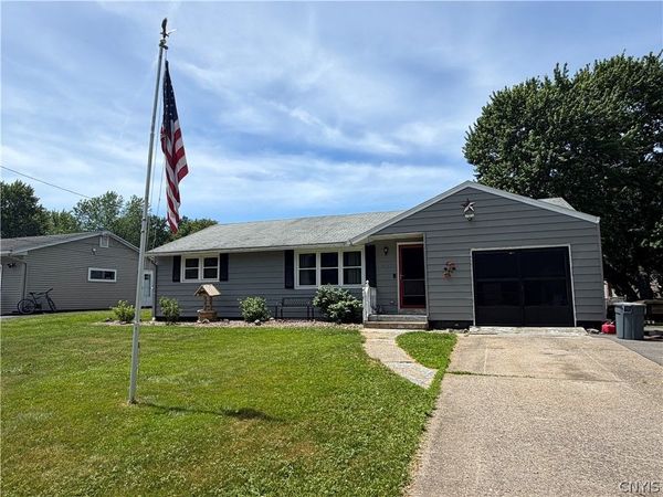 109 Lena Terrace , Syracuse, NY 13212