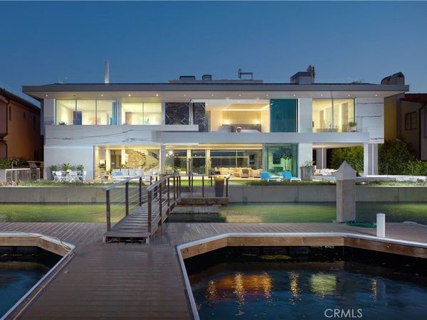 1220 W Bay Avenue, Newport Beach, CA 92661
