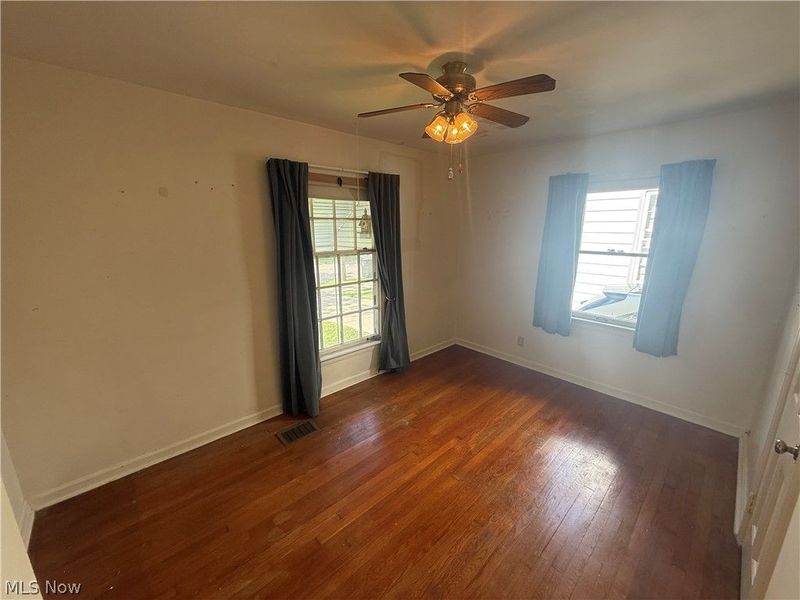 12000 Wayland Avenue , Cleveland, OH 44111 Photo 13