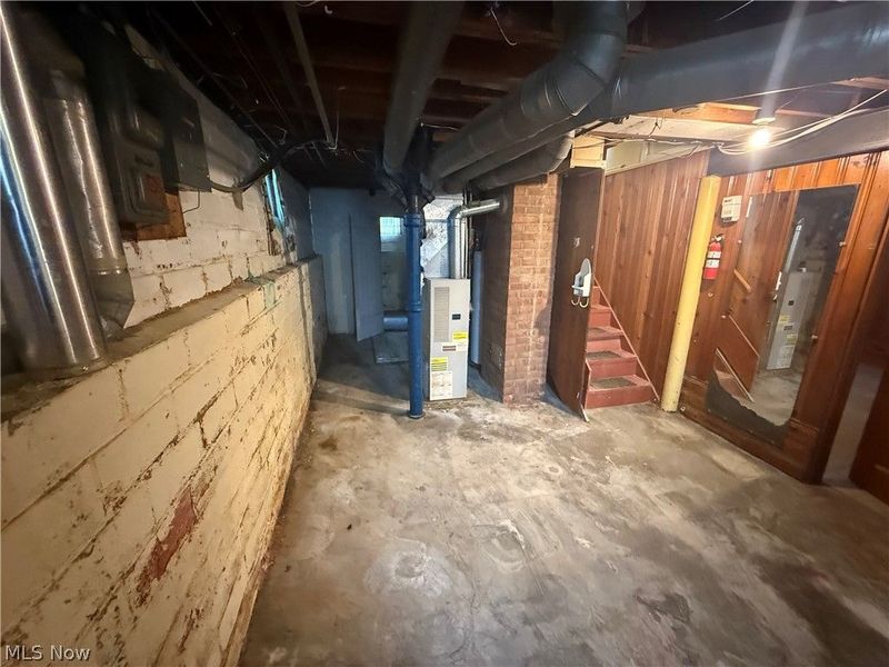 12000 Wayland Avenue , Cleveland, OH 44111 Photo 23
