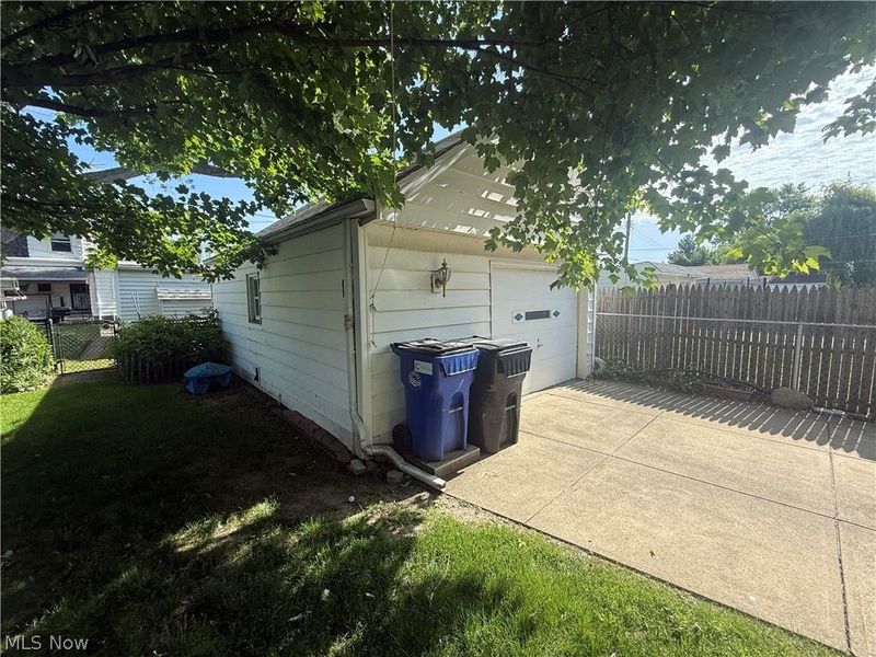 12000 Wayland Avenue , Cleveland, OH 44111 Photo 5