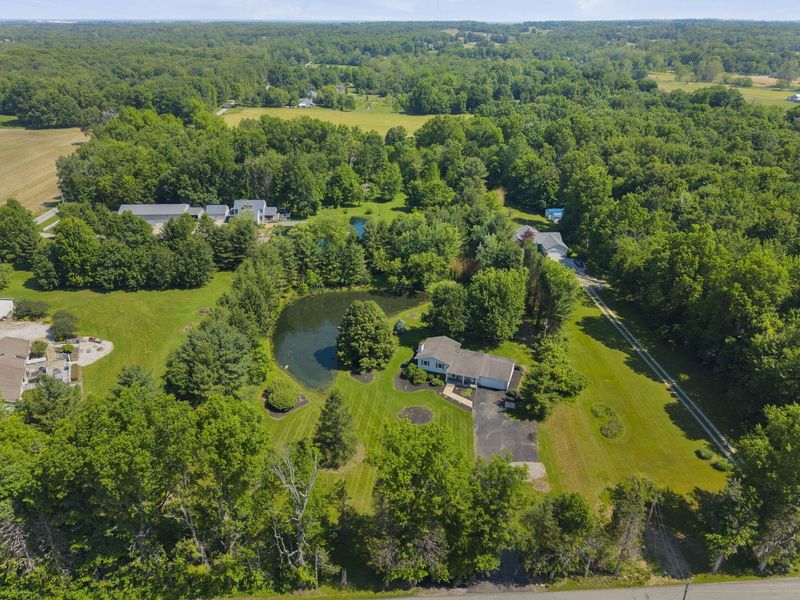 7908 Windy Hollow Road NW, Johnstown, OH 43031 Photo 3
