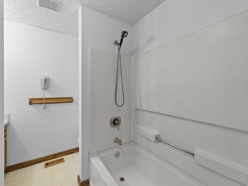 7908 Windy Hollow Road NW, Johnstown, OH 43031 Photo 34