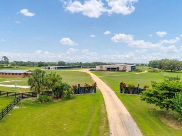 40812 GRAYS AIRPORT ROAD , LADY LAKE, FL 32159