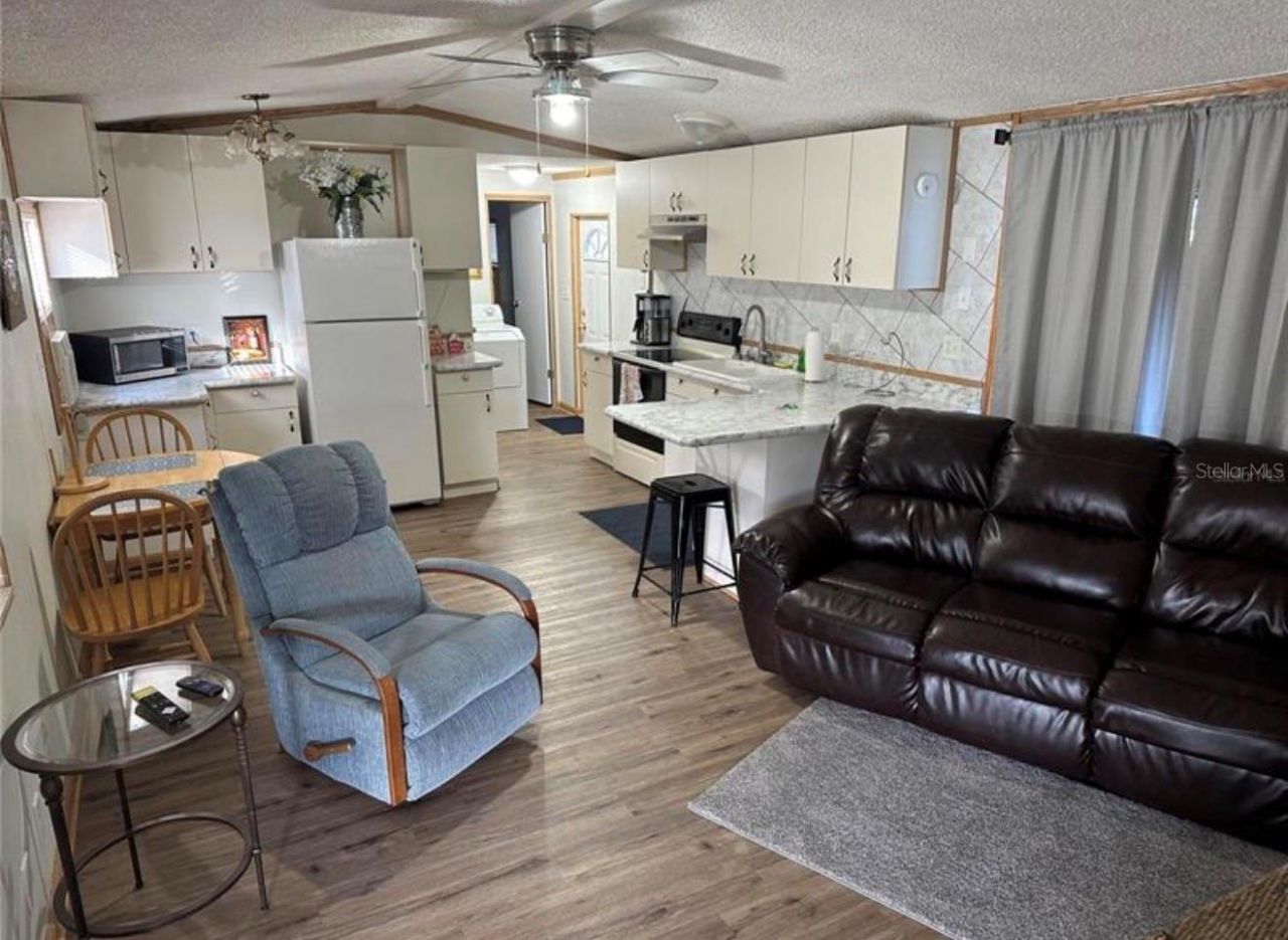 40812 Grays Airport Road, Lady Lake, FL 32159 Photo
