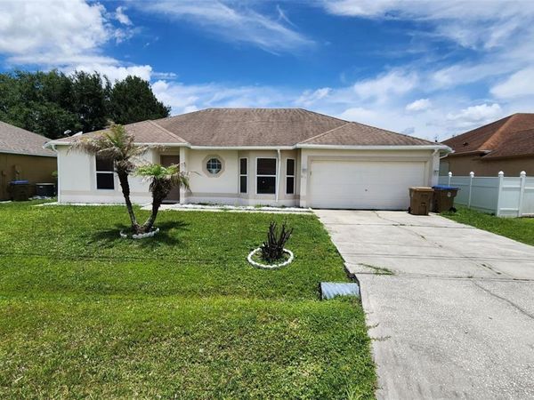 811 CARROUSEL LANE , KISSIMMEE, FL 34759