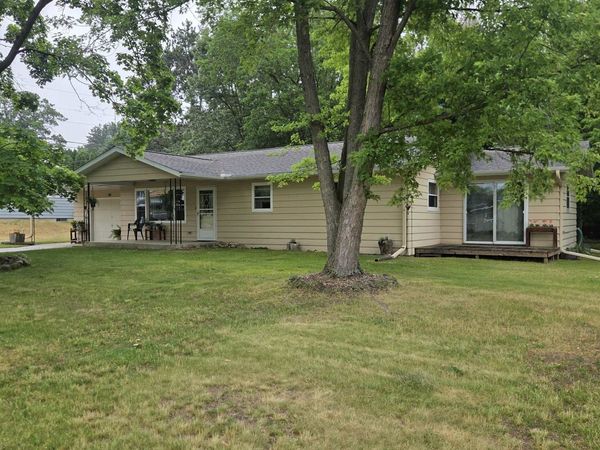 36 Pine Drive, Montello, WI 53949