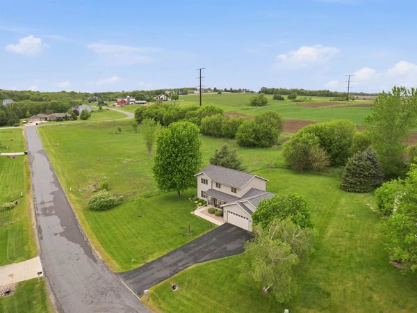 8600 Ellington Way, Middleton, WI 53562