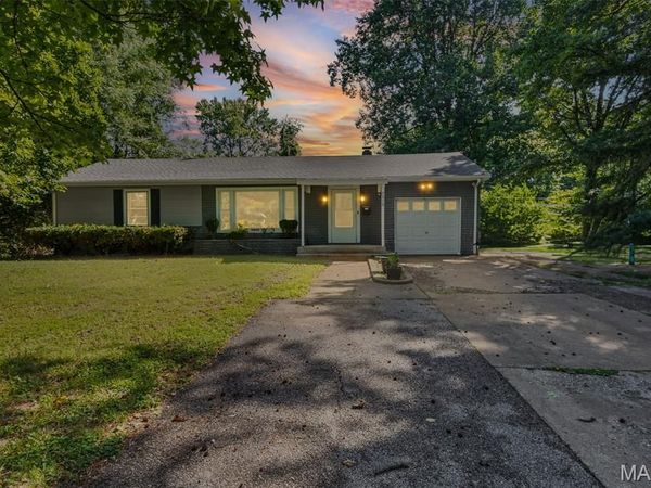 7019 W B Street, Belleville, IL 62223