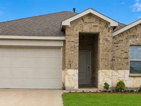 3938 Aintree Avenue , Aubrey, TX 76227