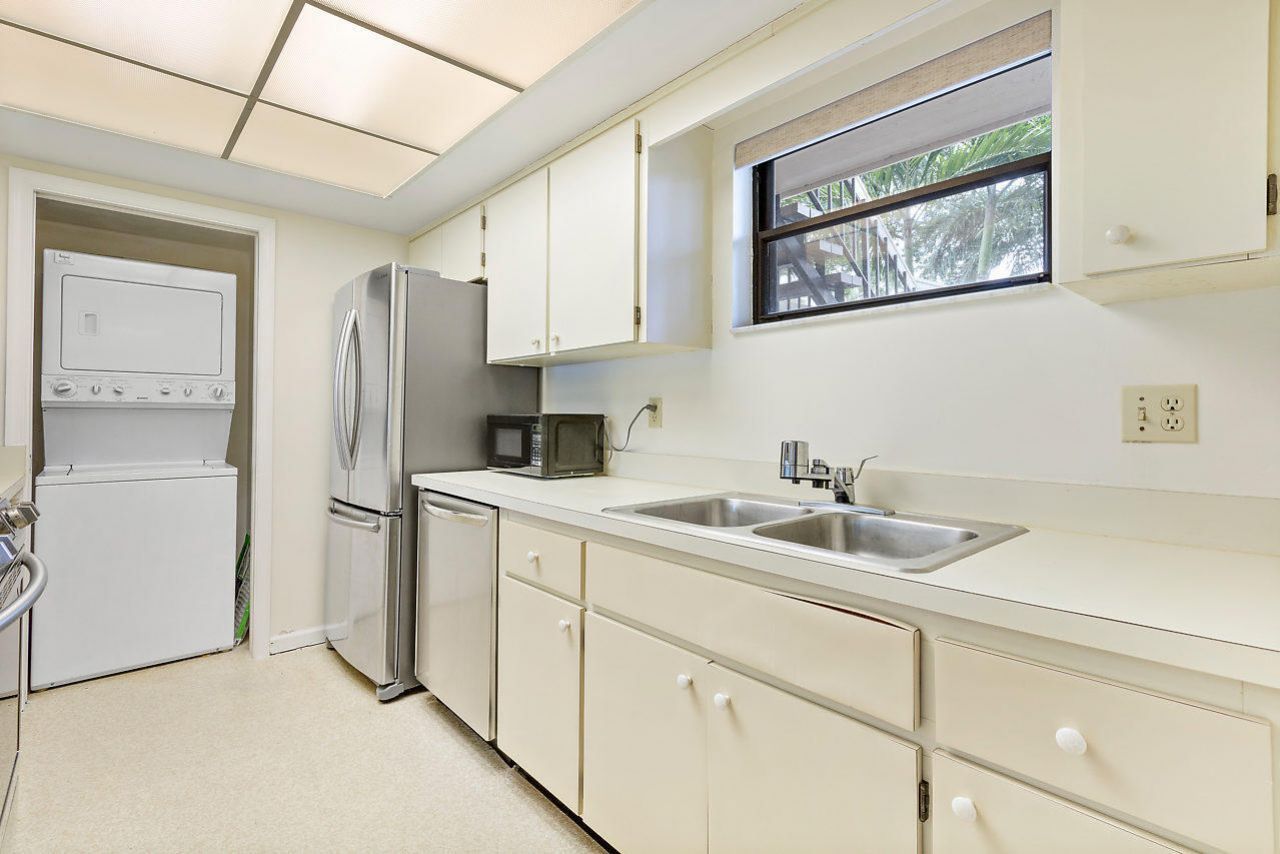 11863 Wimbledon Circle, Unit 426, Wellington, FL 33414 Photo