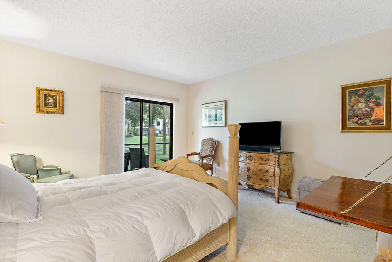 11863 Wimbledon Circle, Unit 426, Wellington, FL 33414 Photo