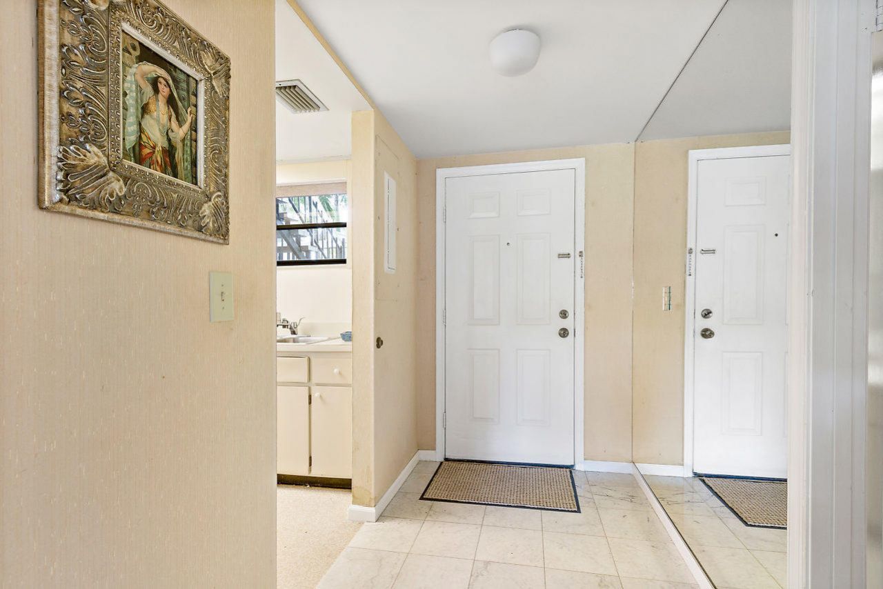 11863 Wimbledon Circle, Unit 426, Wellington, FL 33414 Photo