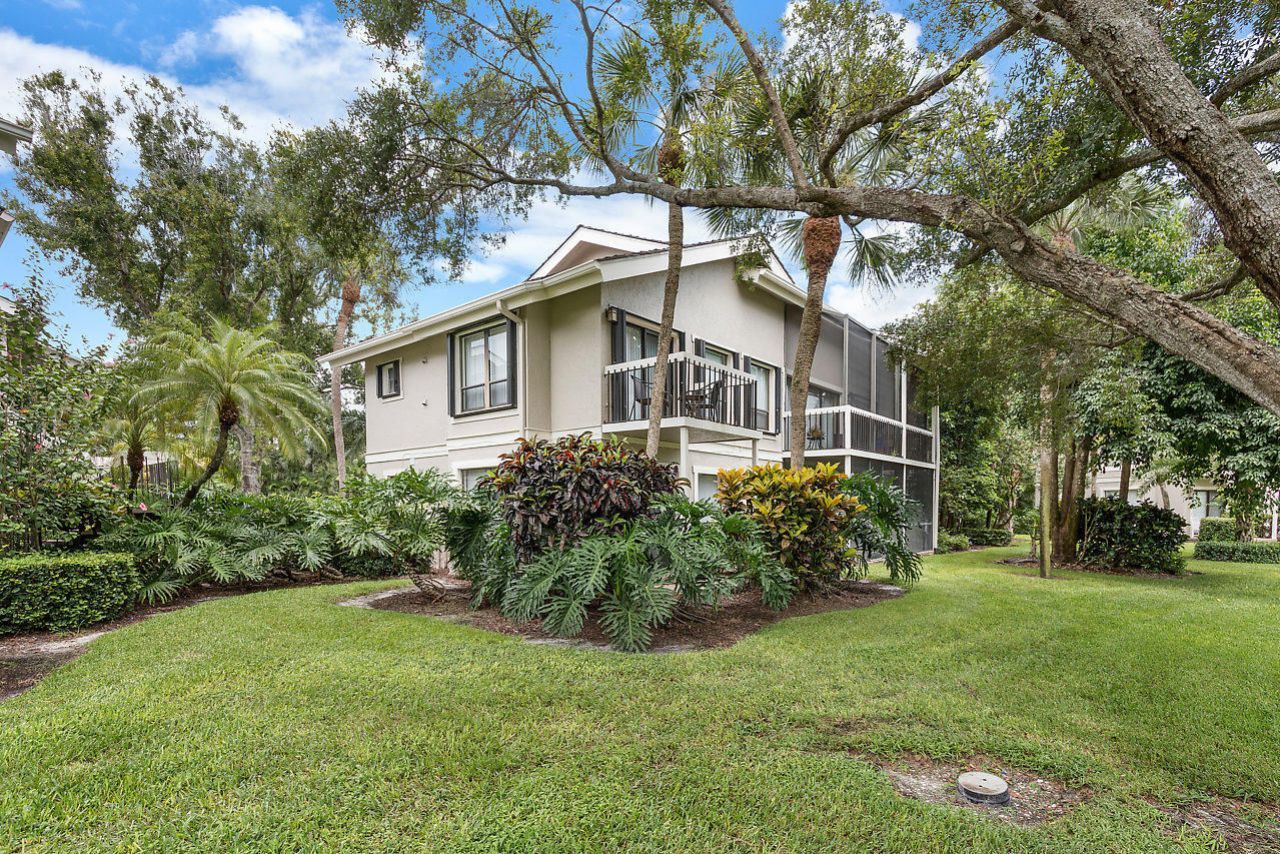 11863 Wimbledon Circle, Unit 426, Wellington, FL 33414 Photo