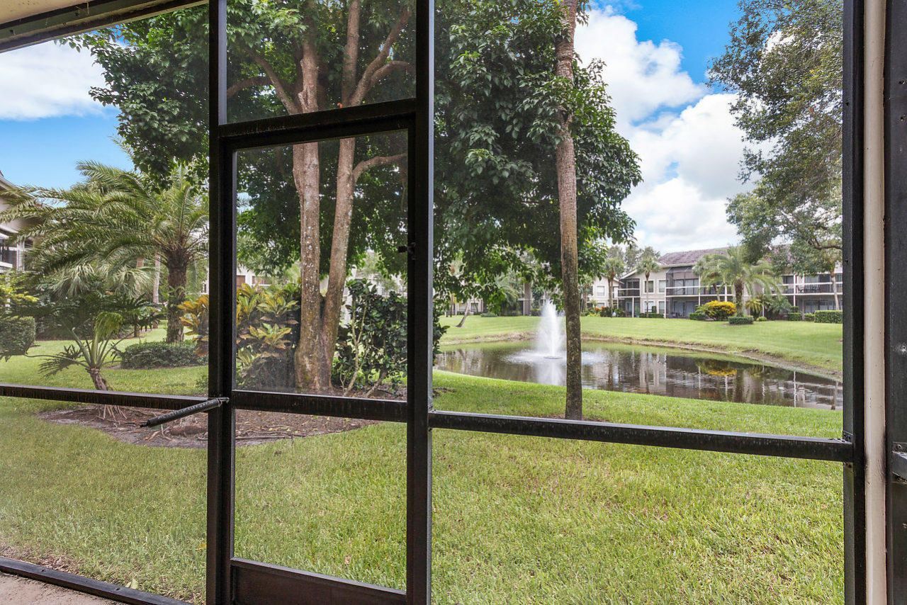 11863 Wimbledon Circle, Unit 426, Wellington, FL 33414 Photo