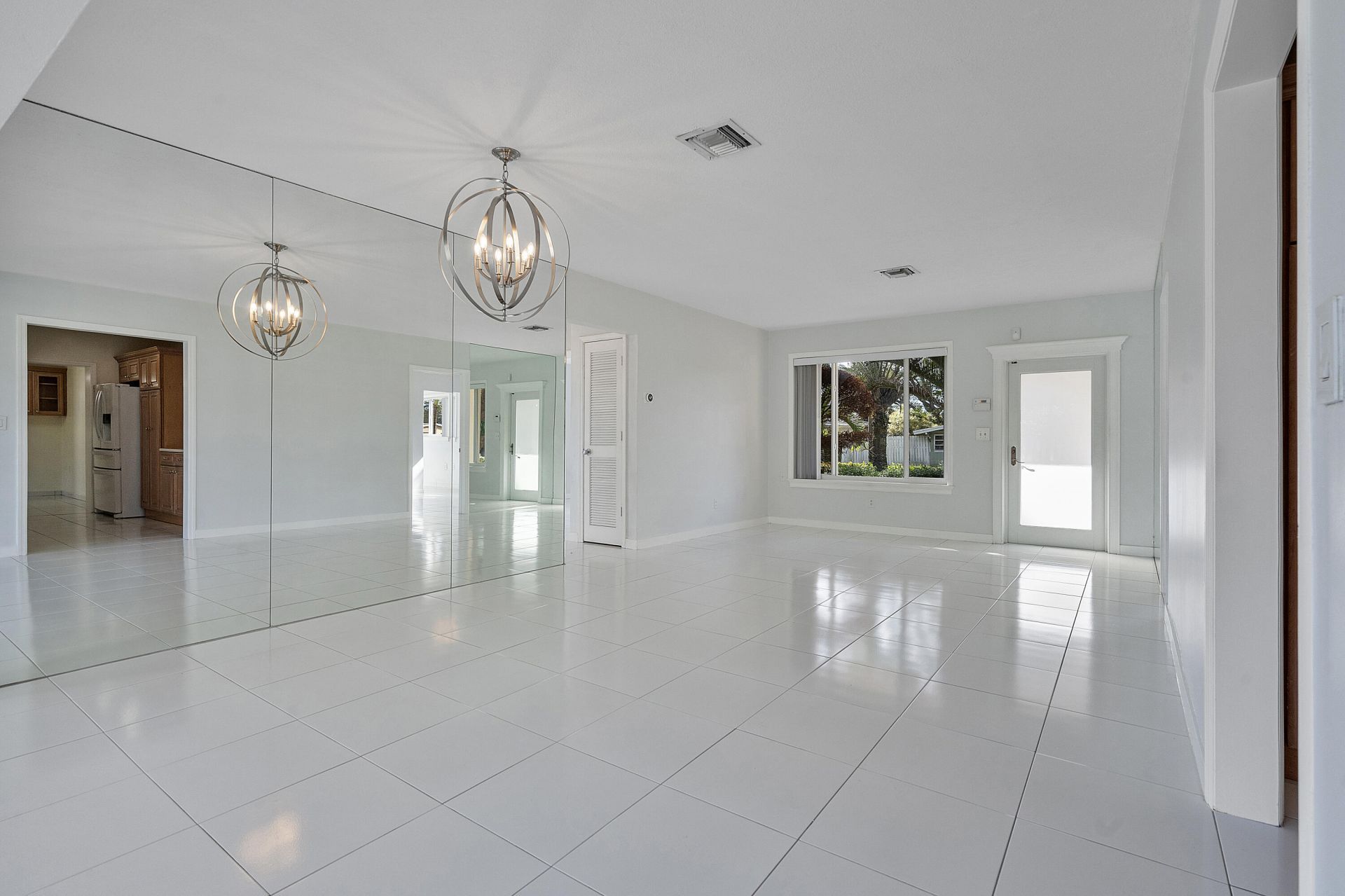 2475 NE 214th Street, Aventura, FL 33180 Photo