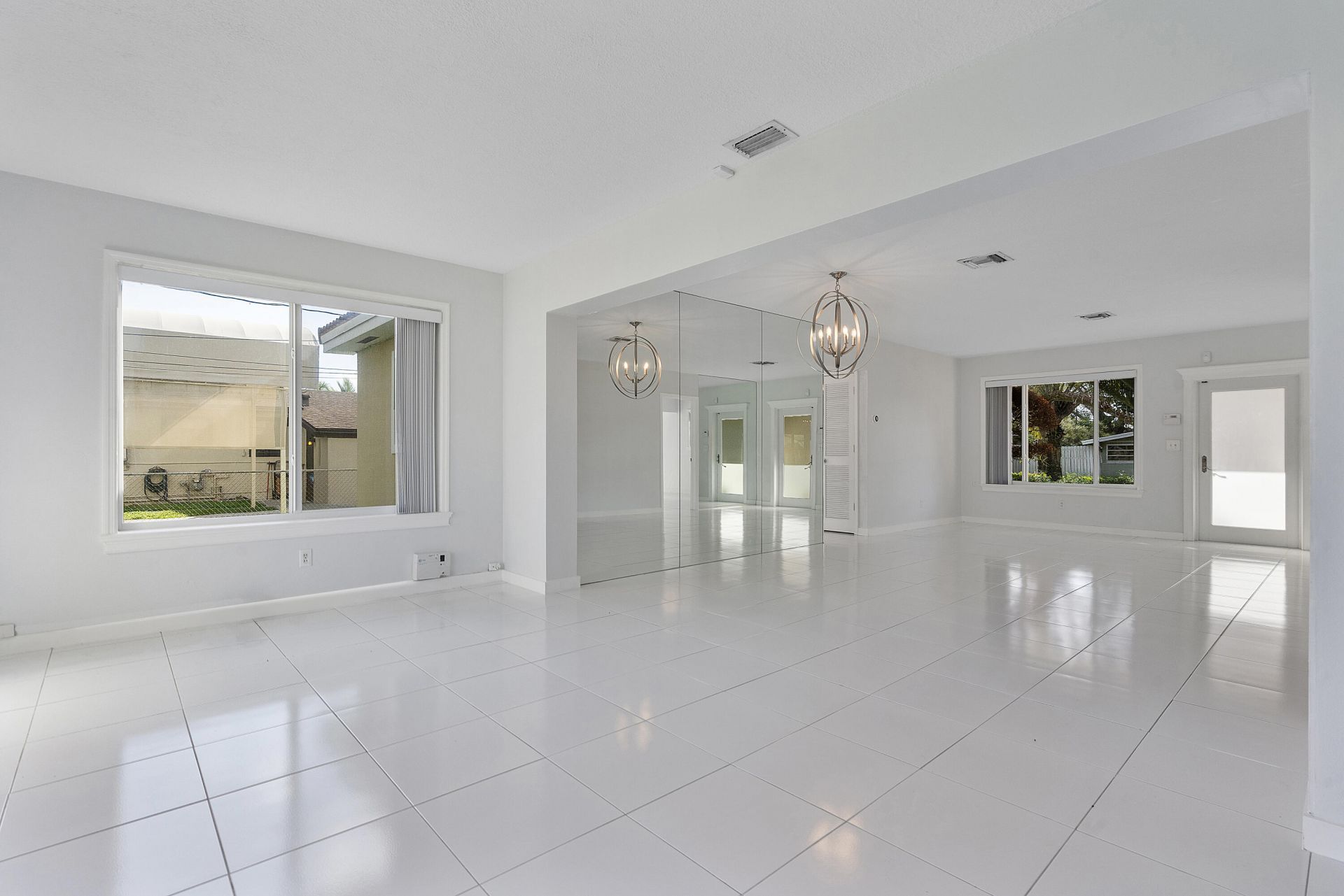 2475 NE 214th Street, Aventura, FL 33180 Photo