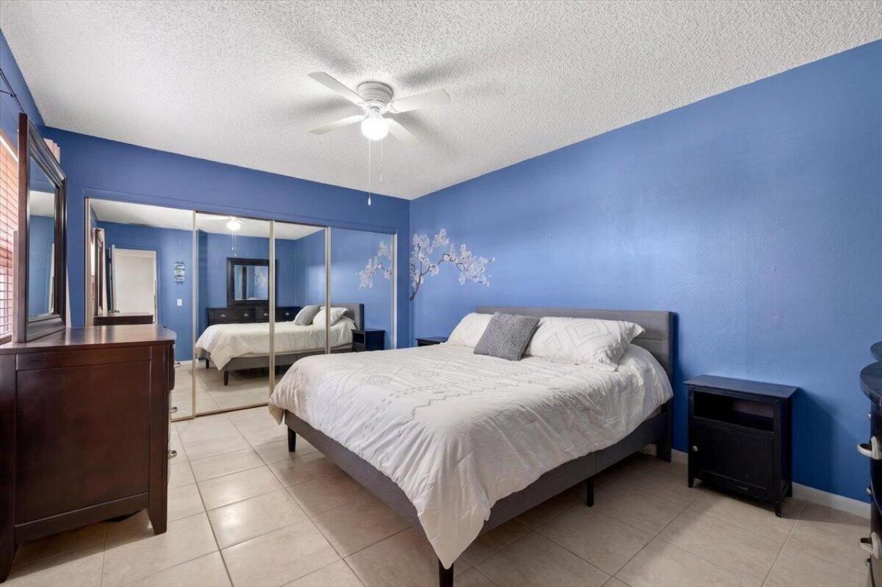 6351 Seven Springs Boulevard, Unit B, Greenacres, FL 33463 Photo