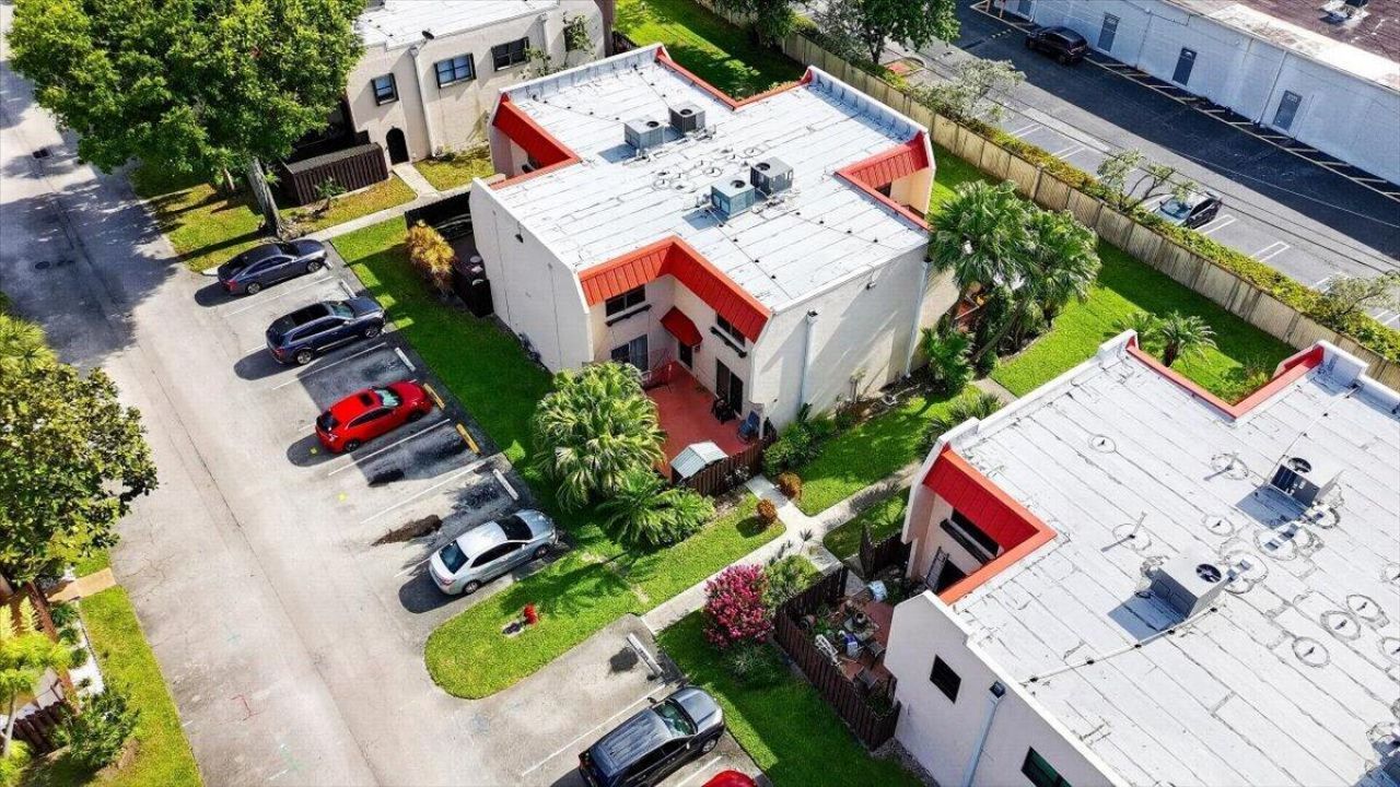 6351 Seven Springs Boulevard, Unit B, Greenacres, FL 33463 Photo