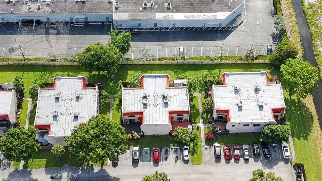 6351 Seven Springs Boulevard, Unit B, Greenacres, FL 33463 Photo