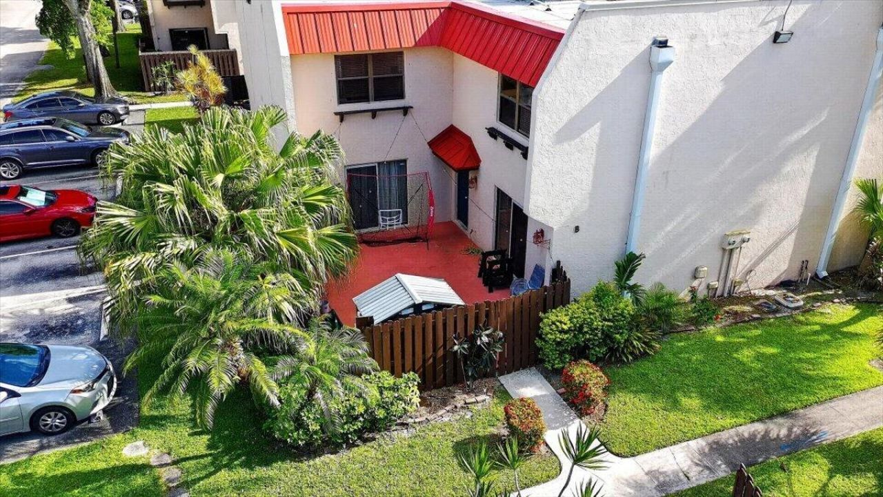 6351 Seven Springs Boulevard, Unit B, Greenacres, FL 33463 Photo