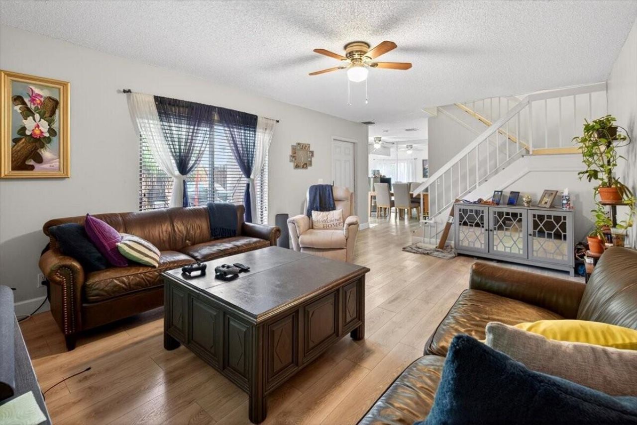 6351 Seven Springs Boulevard, Unit B, Greenacres, FL 33463 Photo
