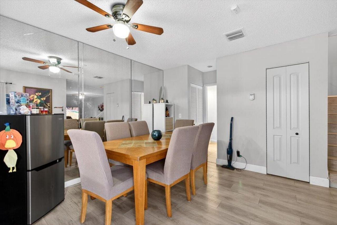 6351 Seven Springs Boulevard, Unit B, Greenacres, FL 33463 Photo