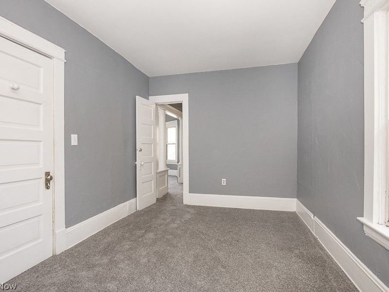 5604 Linton Avenue, Cleveland, OH 44105 Photo 13