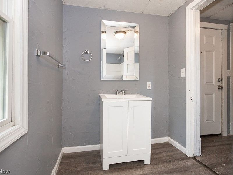 5604 Linton Avenue, Cleveland, OH 44105 Photo 7