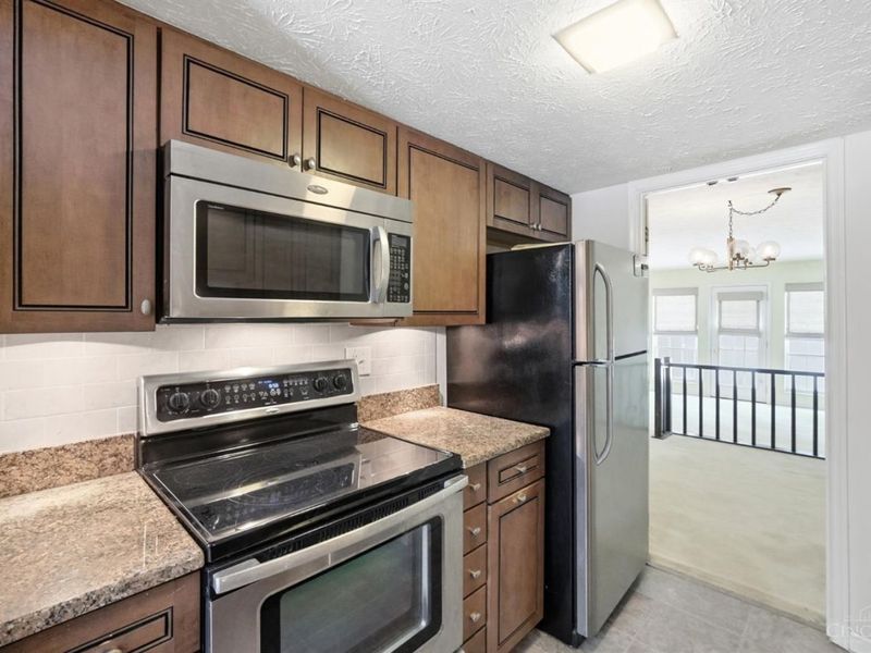10845 Lake Thames Drive, Cincinnati, OH 45242 Photo 12