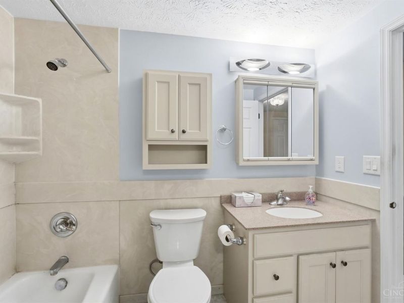 10845 Lake Thames Drive, Cincinnati, OH 45242 Photo 21
