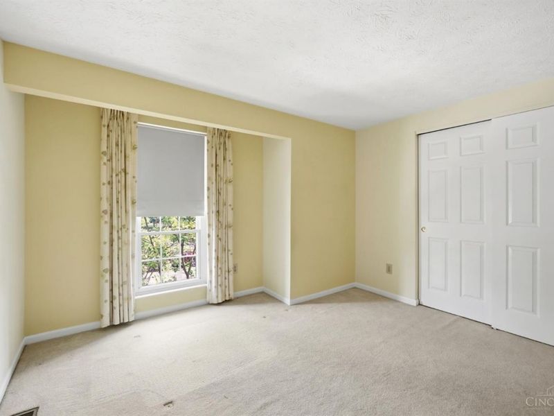 10845 Lake Thames Drive, Cincinnati, OH 45242 Photo 23