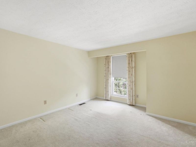 10845 Lake Thames Drive, Cincinnati, OH 45242 Photo 24