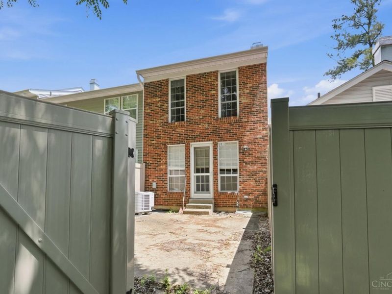 10845 Lake Thames Drive, Cincinnati, OH 45242 Photo 38
