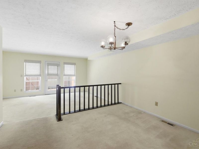 10845 Lake Thames Drive, Cincinnati, OH 45242 Photo 4