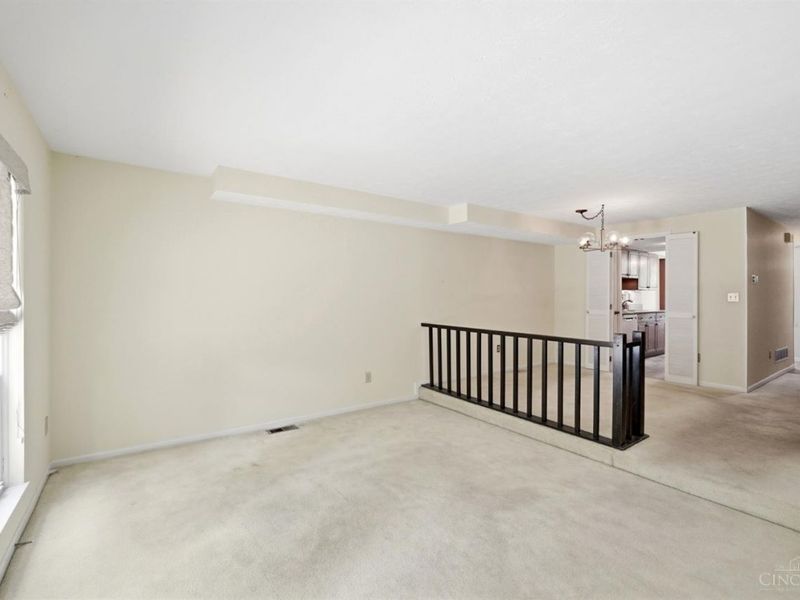 10845 Lake Thames Drive, Cincinnati, OH 45242 Photo 7
