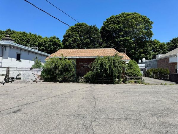 479 Marble Avenue , Pleasantville, NY 10570