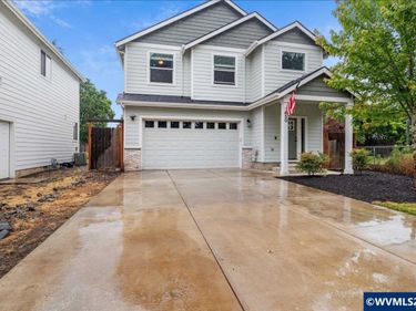 450 SW Mill St, Dallas, OR 97338