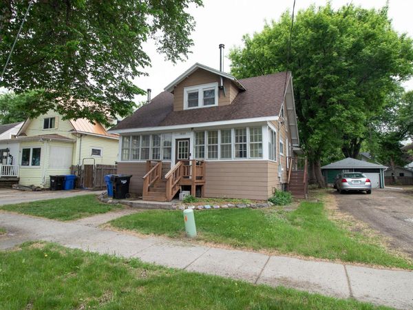 1028 12th Street N, Fargo, ND 58102