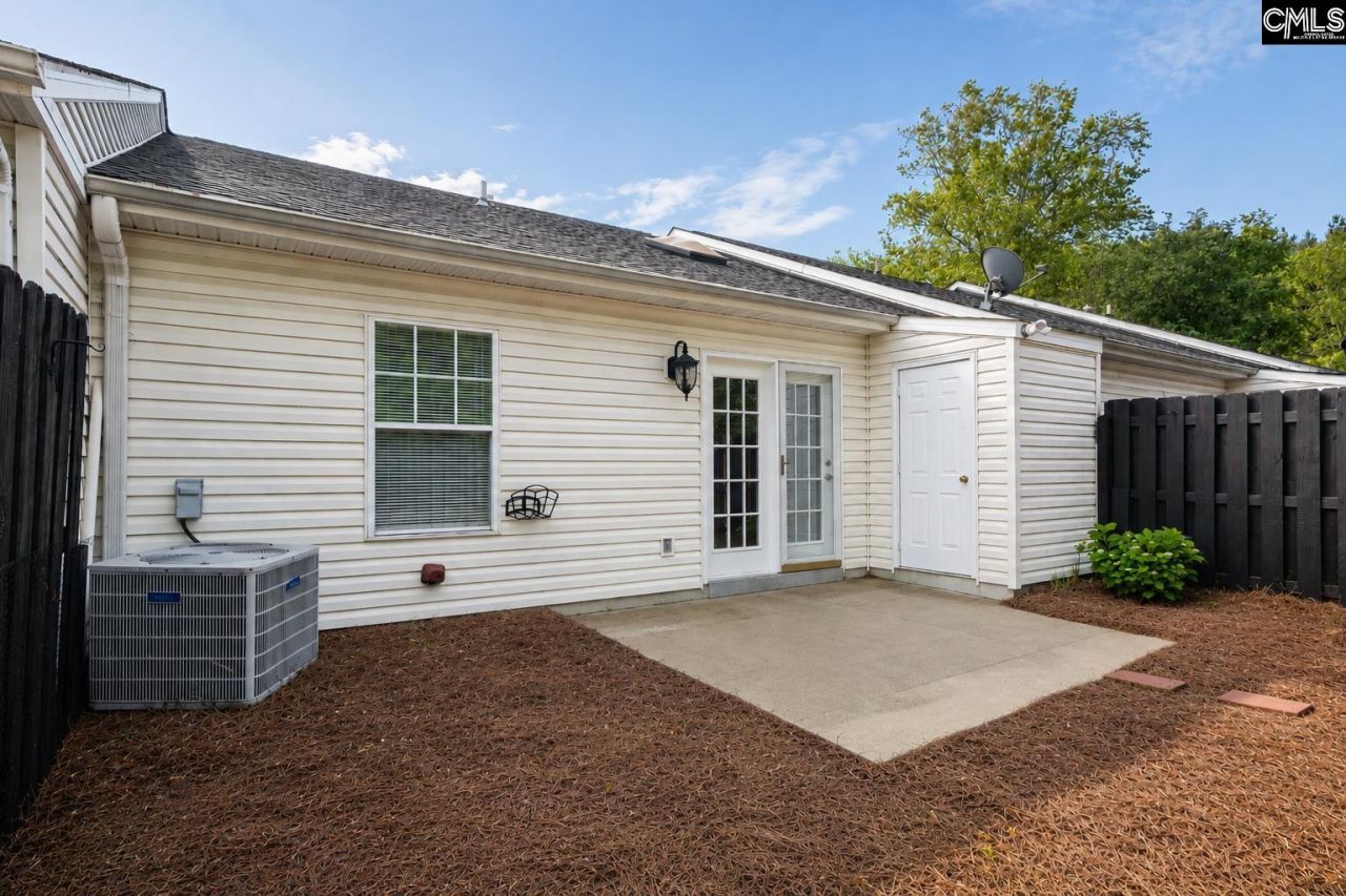 105 Waverly Drive  Photo 21